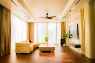 Mohu Villa -Lake View Pool Villa near Flamingo Dai Lai, Largest in Venus Resort - Private Garden, BBQ, Swimming Pool, 4BR, Lake and Moutain view - 7