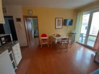 Cozy 1 bedroom flat near Petrovac beach - 5