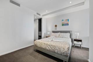 Elegant 2B2B Apt New Acton South w 2 side by side parkings - 5