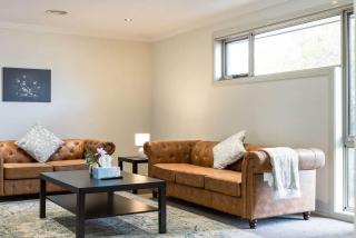 Forde Family Oasis 4BR Near Gungahlin Town Centre - 0