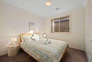Forde Family Oasis 4BR Near Gungahlin Town Centre - 3