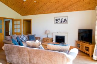 Plum Tree Lodge - 9