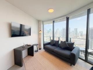 Downtown Condo with Skyline Views - 4