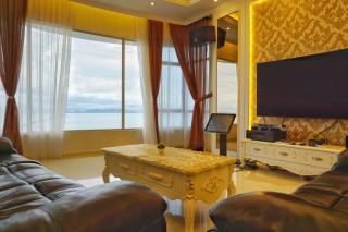 Luxury 180 SeaView 7pax USM & Queensbay - 0