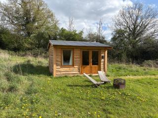 Simple Basketmakers Hut Cabin for Two - 5