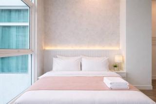 Lux One-Bedroom Maritime Suites with Pool & Wifi 3A - 7