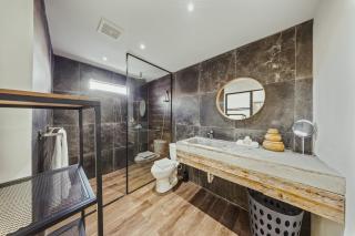 Ocean View Luxury Villa - 5