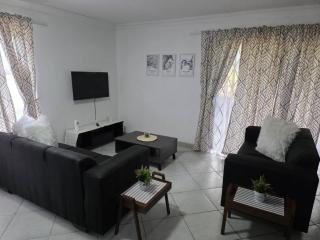 The Klip Pot is a open plan self catering unit - 6