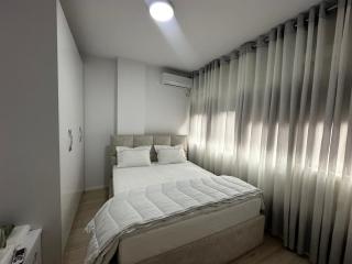 Cozy Family Apartment Near Pazari i Ri 2-bedroom StayIn - 1