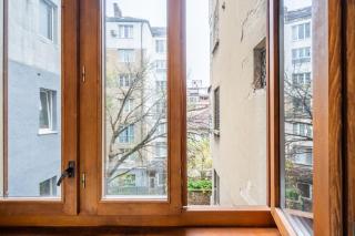 Vintage and Stylish Central 2BDRM Apt - 7