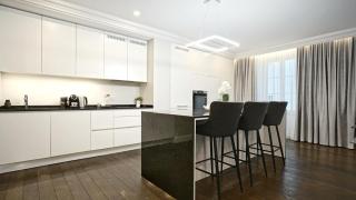 Luxury Apartment with Parking - 6