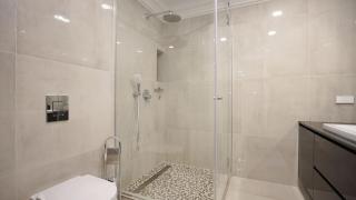 Luxury Apartment with Parking - 3