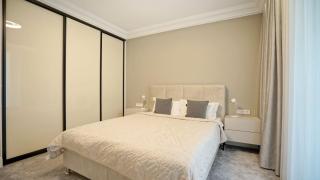 Luxury Apartment with Parking - 1