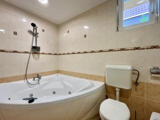 Kiss Apartmanház - 5