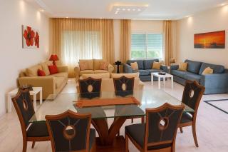The Central Family Apartment-Khalda - 2