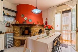 Martina standard, By Salum - 0