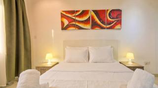 Bayview Court - Seafront Apartment with Balcony - 3