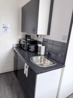London cosy studio 10 min to underground and train - 2