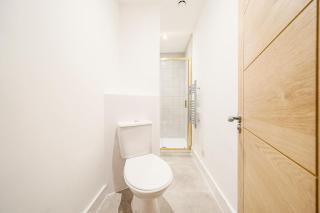 Spacious 5BR Terraced House - Witches Walk - 3