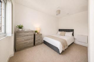 Spacious 5BR Terraced House - Witches Walk - 2