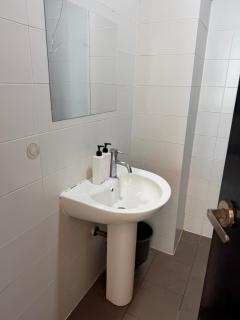 NO DEPO Palazio Apartment Mt Austin Neflix Wifi - 4