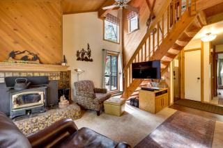 1 Mi to Shaver Lake! Family and Couples Condo - 5