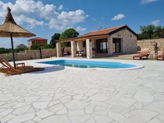 Holiday Home A&M with pool and lakeview - 9