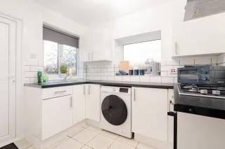 Liverpool 3BR House for Contractors - Sleeps 8 - 6