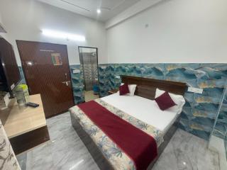 K D Dham Hotel- Near Prem Mandir - 7