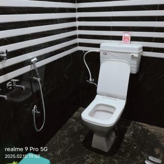 Krishna house Ayodhya Near- Ram Mandir road 750 metre distance - 8