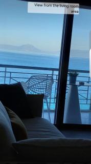 Christellie Luxury Apartment - 8