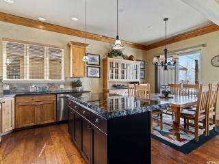 Powder Mtn Wolf Den TR11Ski Retreat Dog Friendly - 1