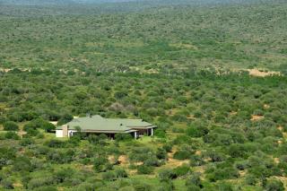 Luxury Private Safari Villa with Wildlife Drives - 9