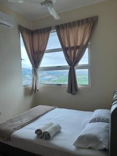 Jeanzerlicious House by MardOnes Resthouse - 5