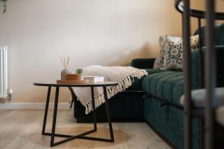 BRAND NEW - Deluxe 2 Bed Apartment - Hillsborough with FREE Parking - Hosted by StayHostSave - 8