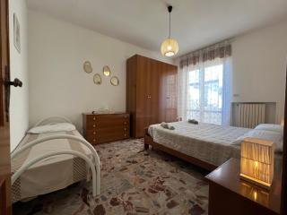 Fronte Mare con Balcone Vista Mare - 2 Camere 5 Posti letto - 5