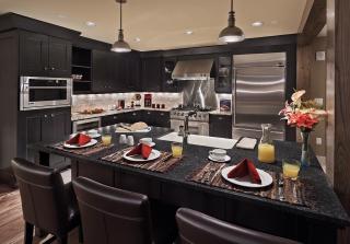 Edgemont 2605 - Luxury Ski-in Ski-out Condo - 9