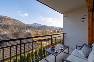 Sunny Apartment with Parking, Jacuzzi, Sauna & Balcony with Mountain View by Noclegi Renters - 9