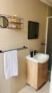 Hidden Bliss Guesthouse - 4