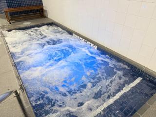 River and City Views! 43rd Level 2BD Apartment with Free Park, Pool & Gym! - 1