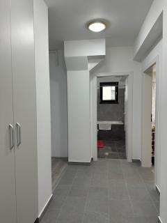 Town Apartments Coresi Mall Area by Glam Story - Parking Option - 2