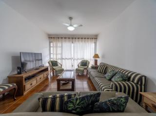 Apto com 3 quartos a 200m da Praia Pitangueiras - 1