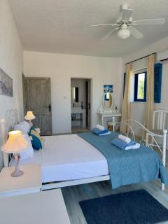 Mykonian Aura Luxury Spacious Villa - 4