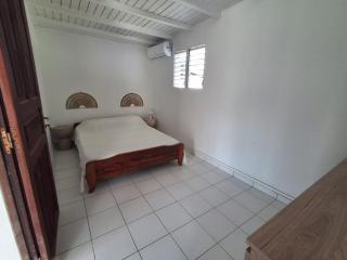 Appartement T2 neuf Le Gosier centre, plage à pied, WiFi - 7