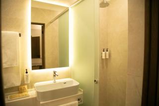 Aristocrat Hotel - 7