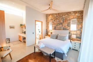 Whale Coast Luxury Suites - 2