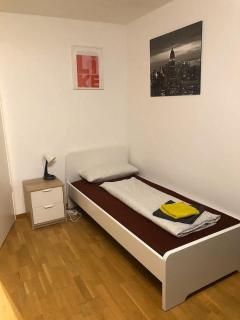 Schönefeld-beim BER, 25 min to TESLA & 20 km to trendy neighborhood - 3