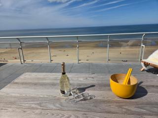 Secret Stay, Wellness Penthouse studio, Privacy, Seaview, Terras, Sauna - 8