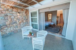 Whale Coast Luxury Suites - 7
