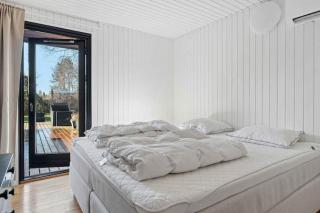 Amazing Family Vacation Home w Hot Tub - 1